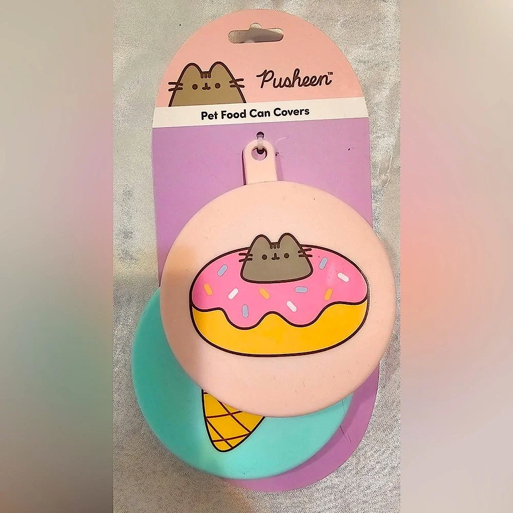 Pusheen Gift Set w/Collar, Collar Bows, Double Bowl, Can Covers, Spatcula